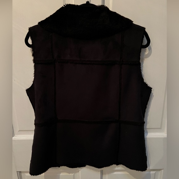 White House Black Market Faux Sherpa Vest - Picture 2 of 3